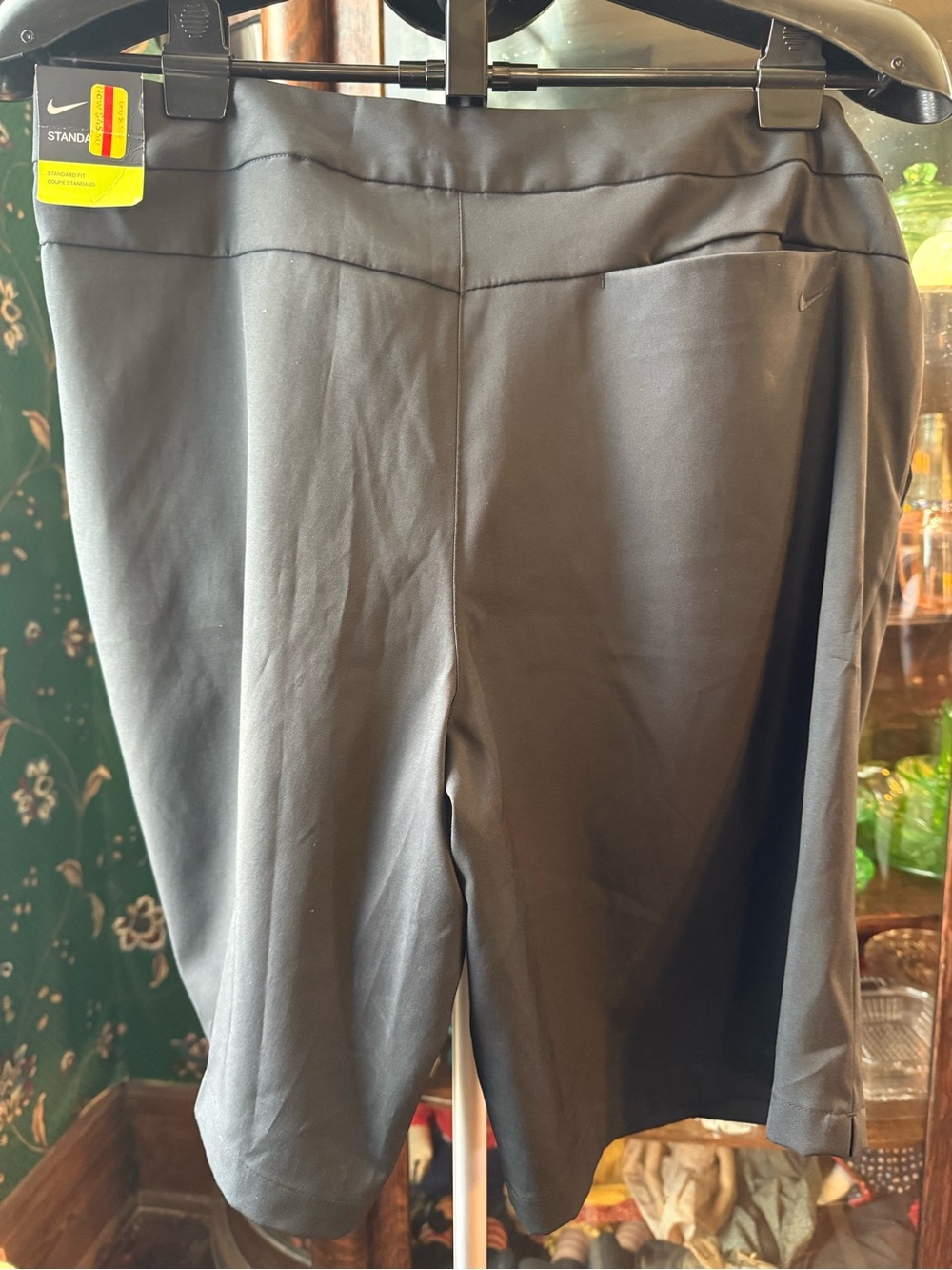 Women’s Nike Golf Shorts- Black - Picture 3 of 4